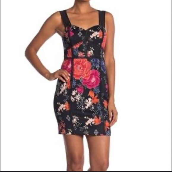 FLORAL CORSET-SEAM BODYCON DRESS IN BLACK FLORAL Size 12 - Picture 1 of 15
